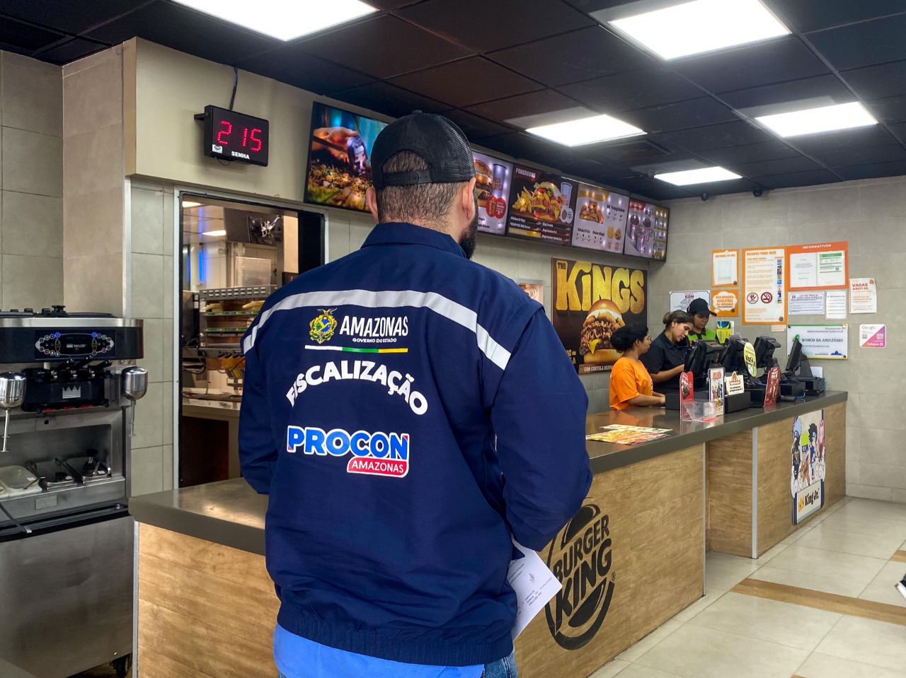 Procon-AM notifica Burguer King por propaganda que induz o consumidor ao erro