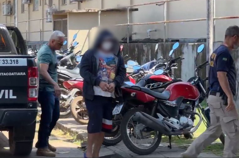 'Xexéu' é preso por matar esposa na frente da família dela no AM