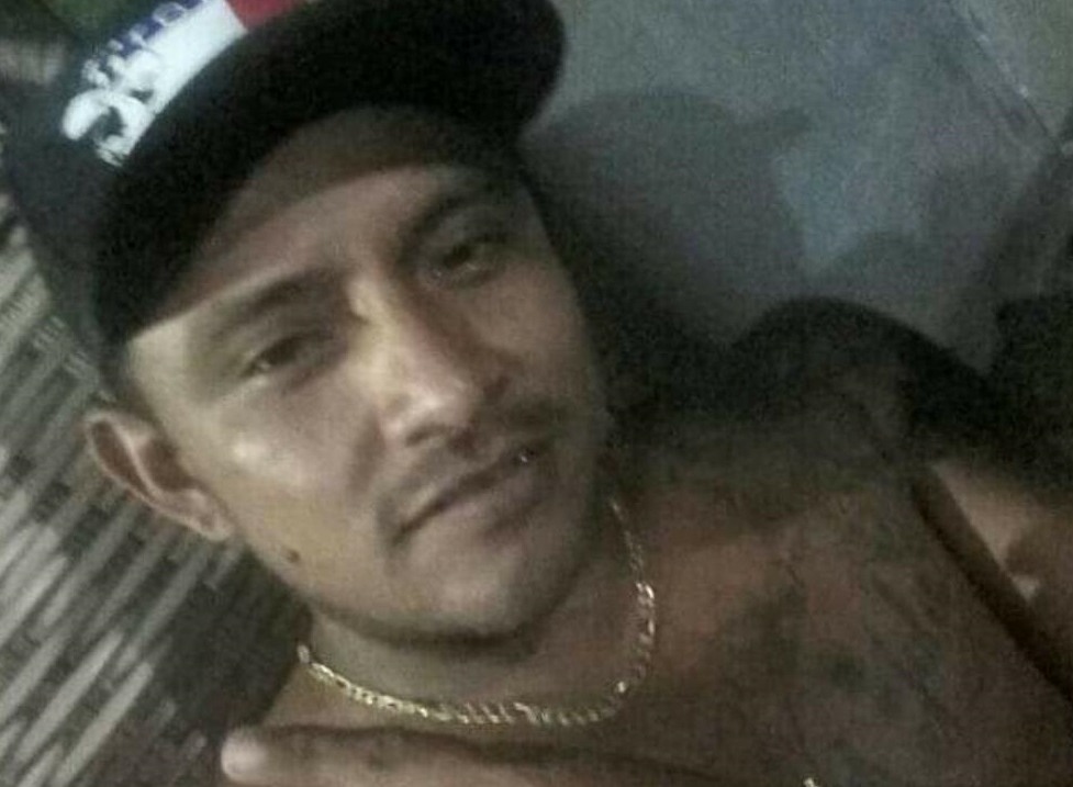 Homem é procurado por matar companheira com terçado no Tancredo Neves