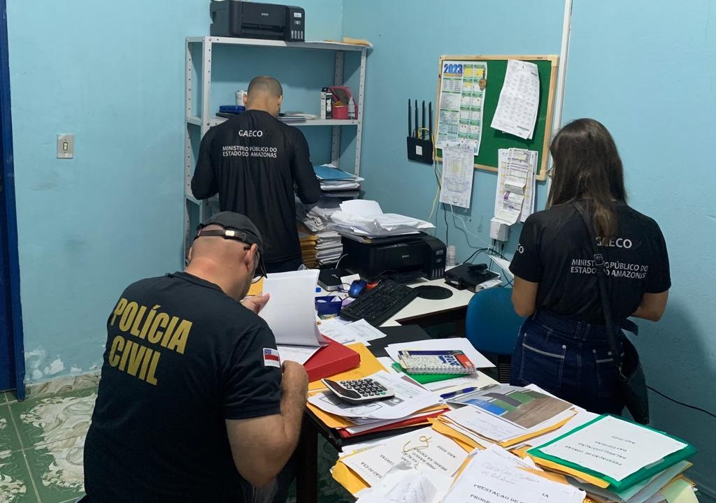 Servidores públicos são suspeitos de desvio de recursos da educação em Manacapuru