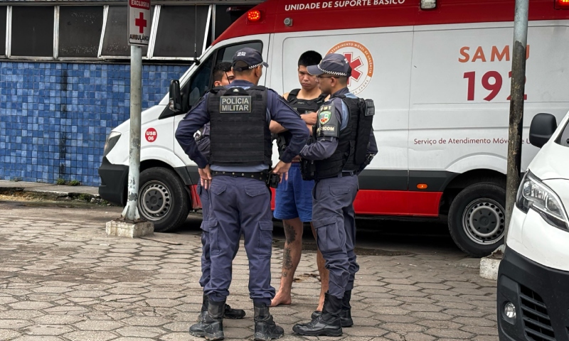 Suspeito morre em tiroteio após invadir casa de cabo da PM