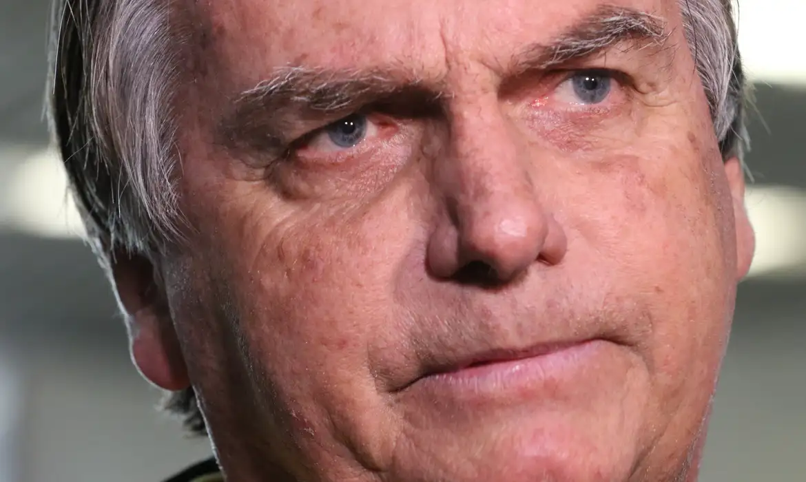 Com autorização de Moraes, Bolsonaro poderá voltar a receber visitas