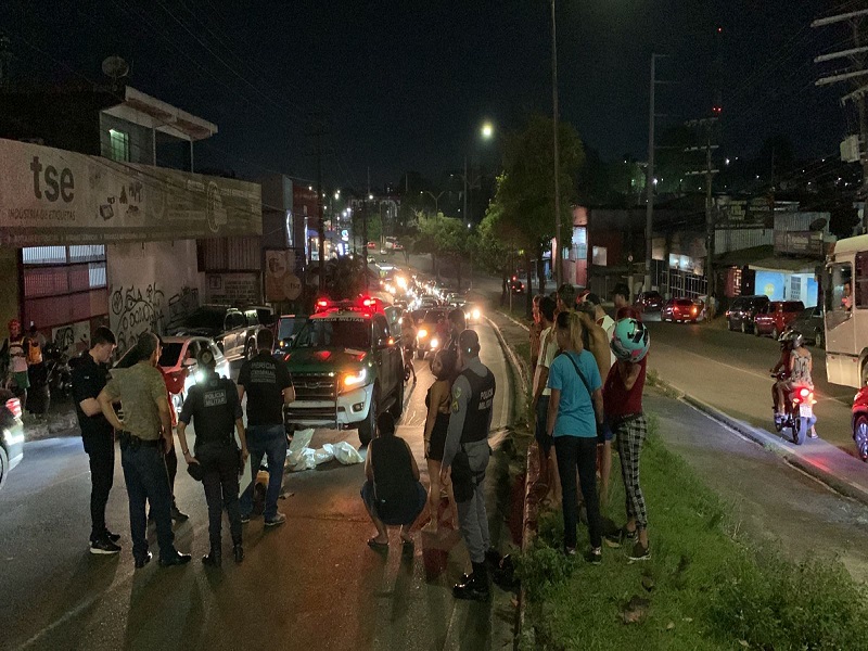 Pedestre morre ao ser atropelado três vezes em Manaus