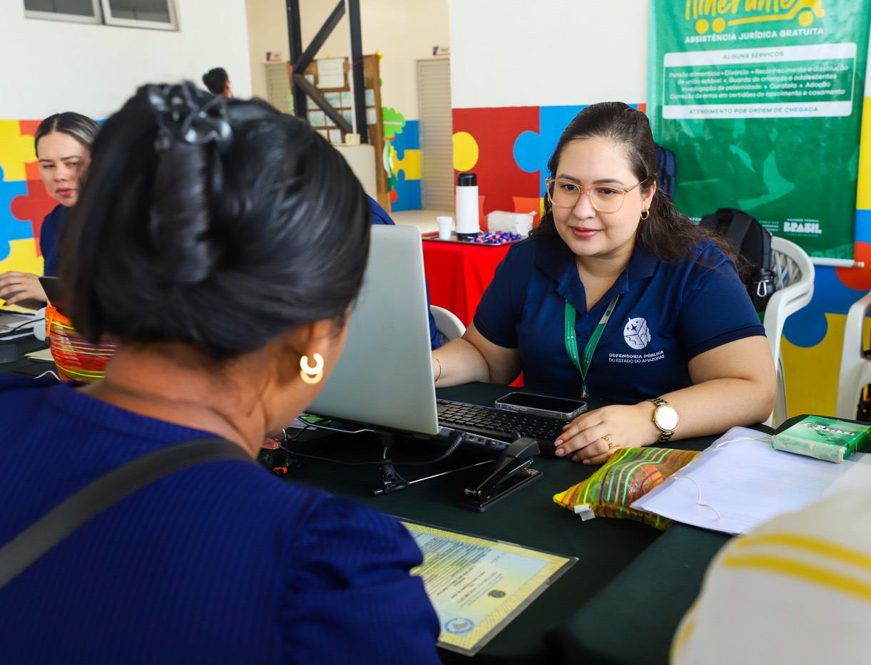 Defensoria leva mutirão de atendimentos jurídicos gratuitos a moradores de Parintins