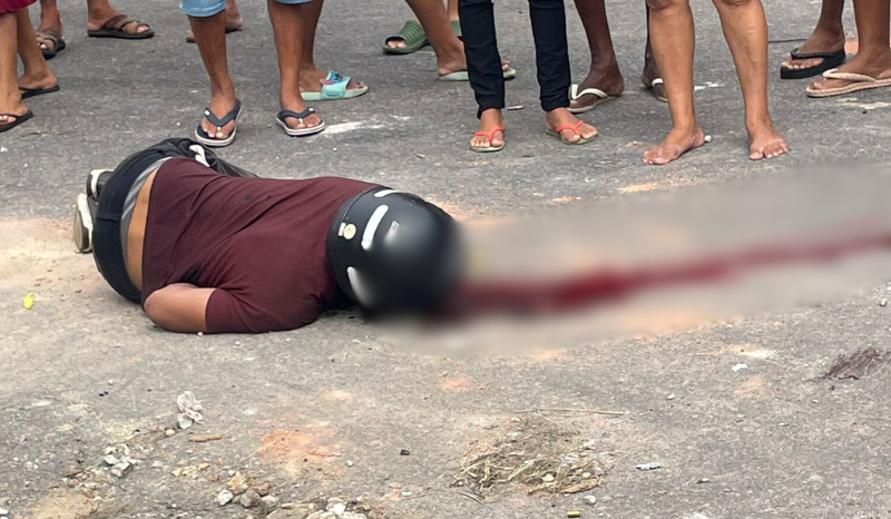 Vídeo: ex-detento é executado com 8 tiros a caminho do trabalho em Manaus