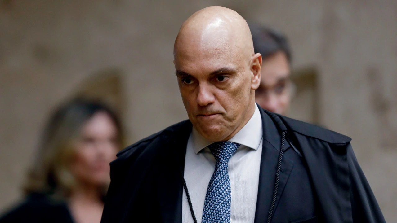 Moraes diz que foi xingado de 'ladrão' e que filho levou tapa
