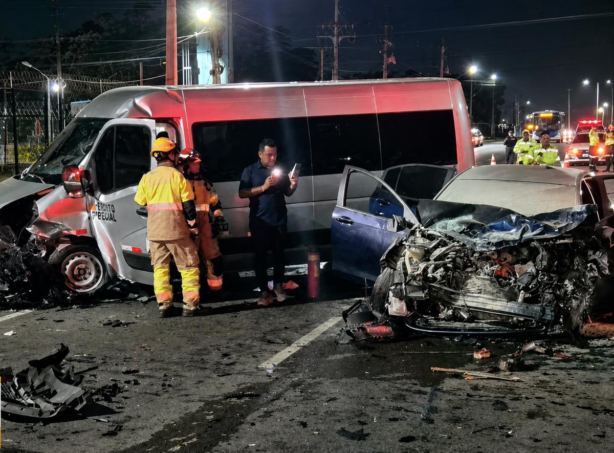 Vídeo: acidente na Avenida do Turismo deixa um morto e cinco feridos em Manaus
