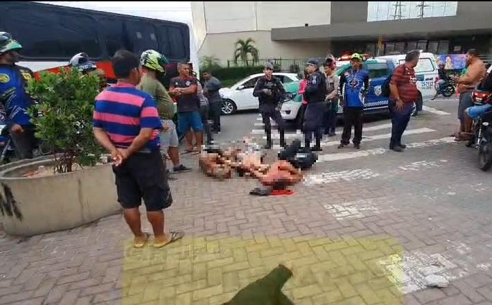 Suspeitos de roubar motorista de app são espancados na Grande Circular