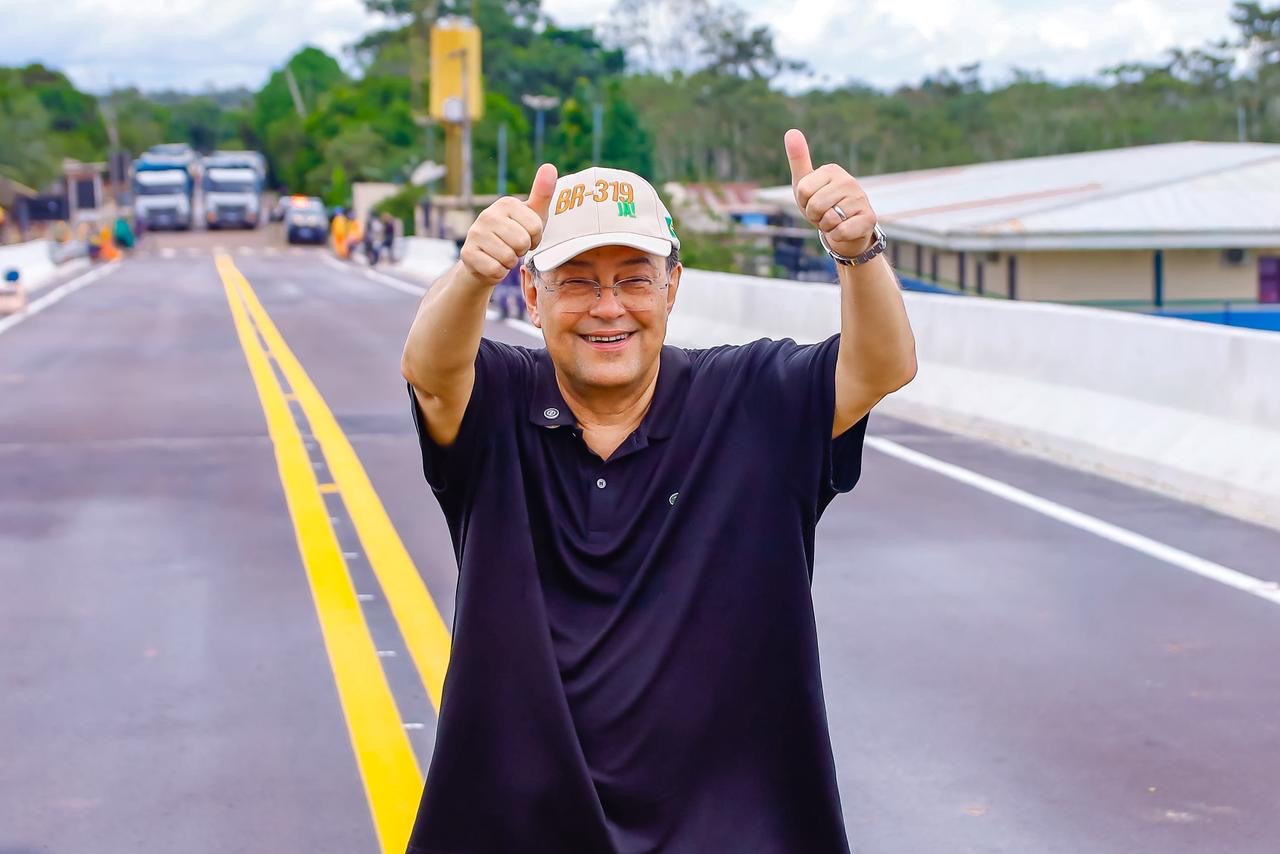 EDUARDO BRAGA – “Reeleito, o presidente Lula conclui a pavimentação da BR-319. Eu não tenho nenhuma dúvida sobre isso”