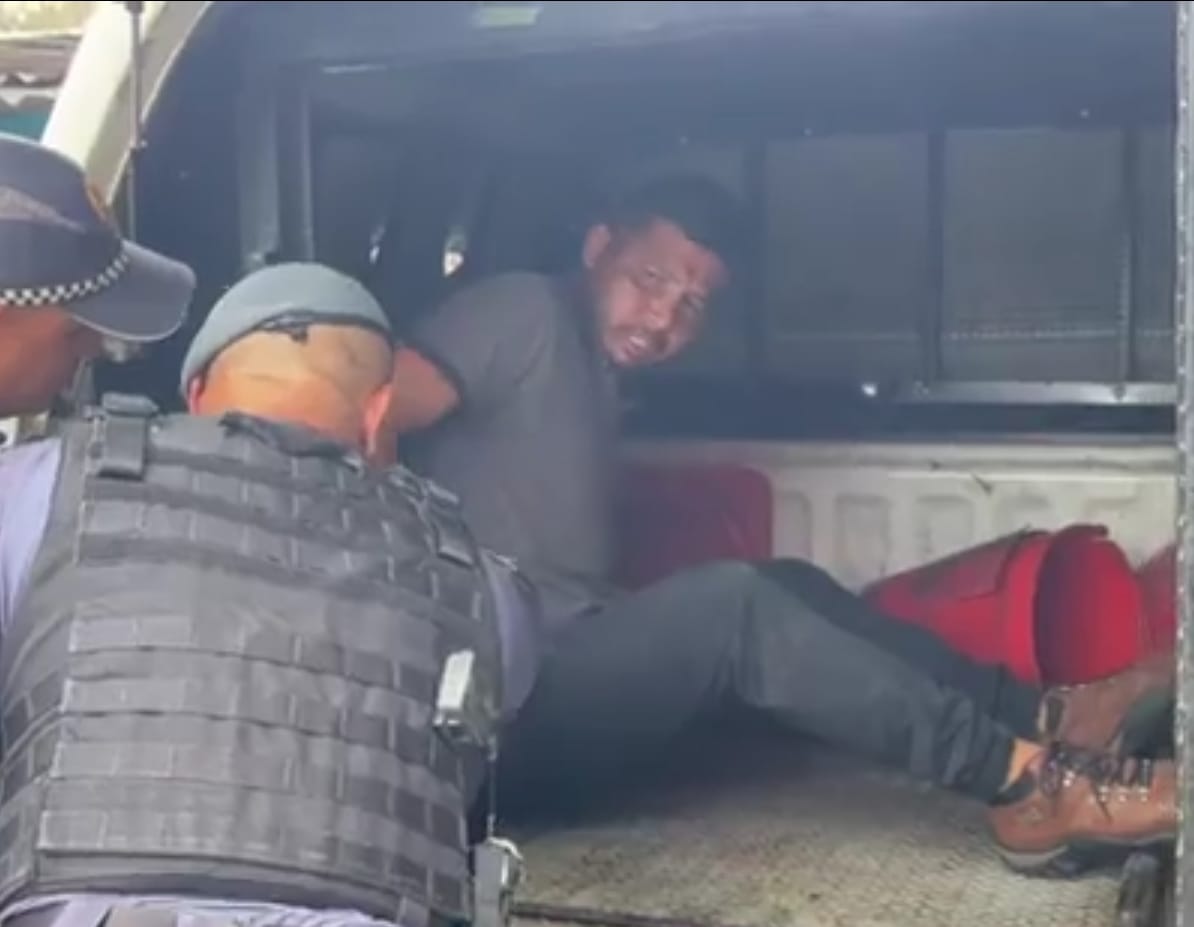 Homem é preso após fazer ex-companheira de refém no bairro Compensa