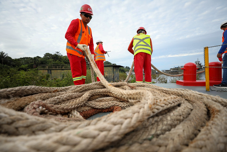 UEA participa obra que levará internet de fibra ótica para 12 municípios do AM