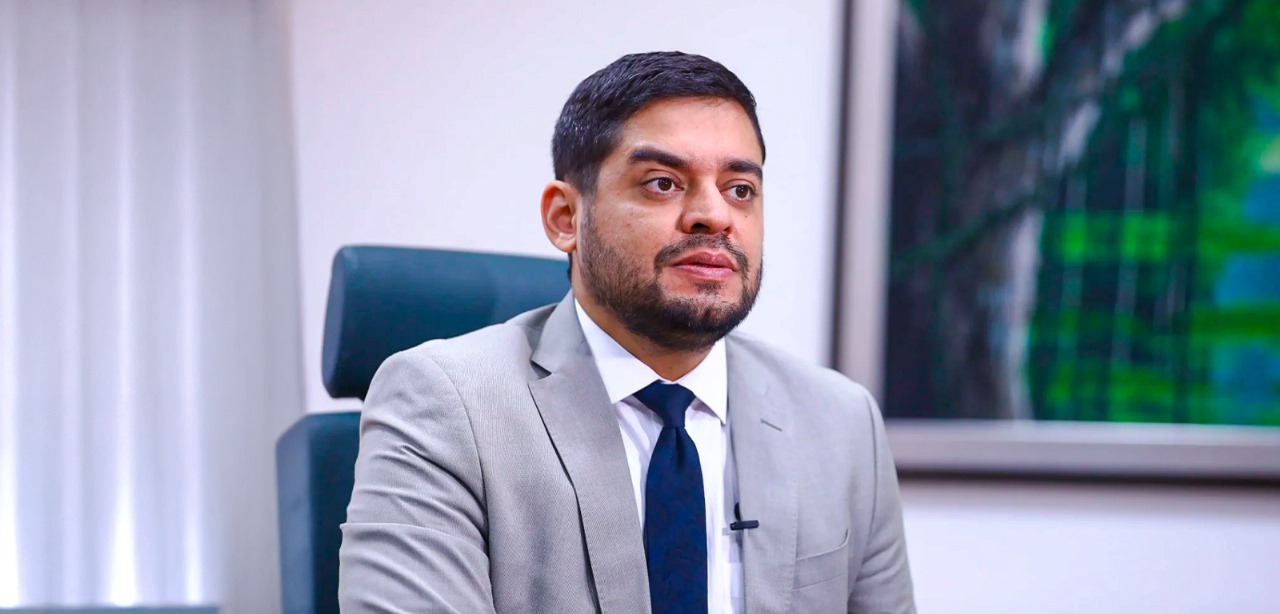 Reitor da UEA se afasta do cargo e da campanha à reeleição por problema cardíaco