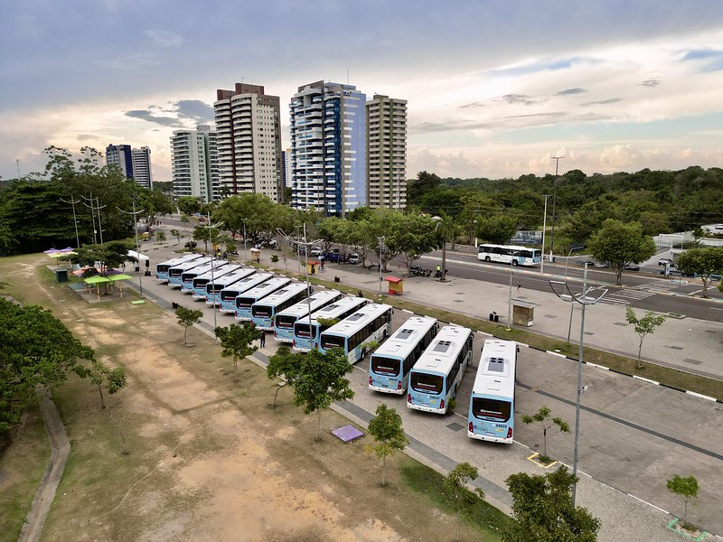 Manaus recebe 14 novos ônibus coletivos; 110 serão entregues até o fim do ano