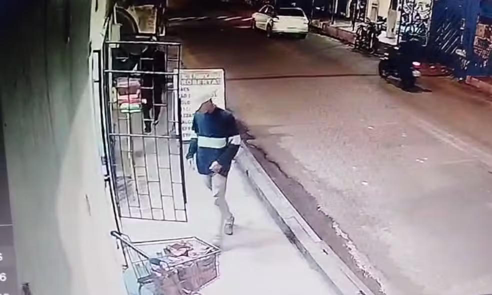 Vídeo: comerciante é morto durante assalto em mercadinho no São José