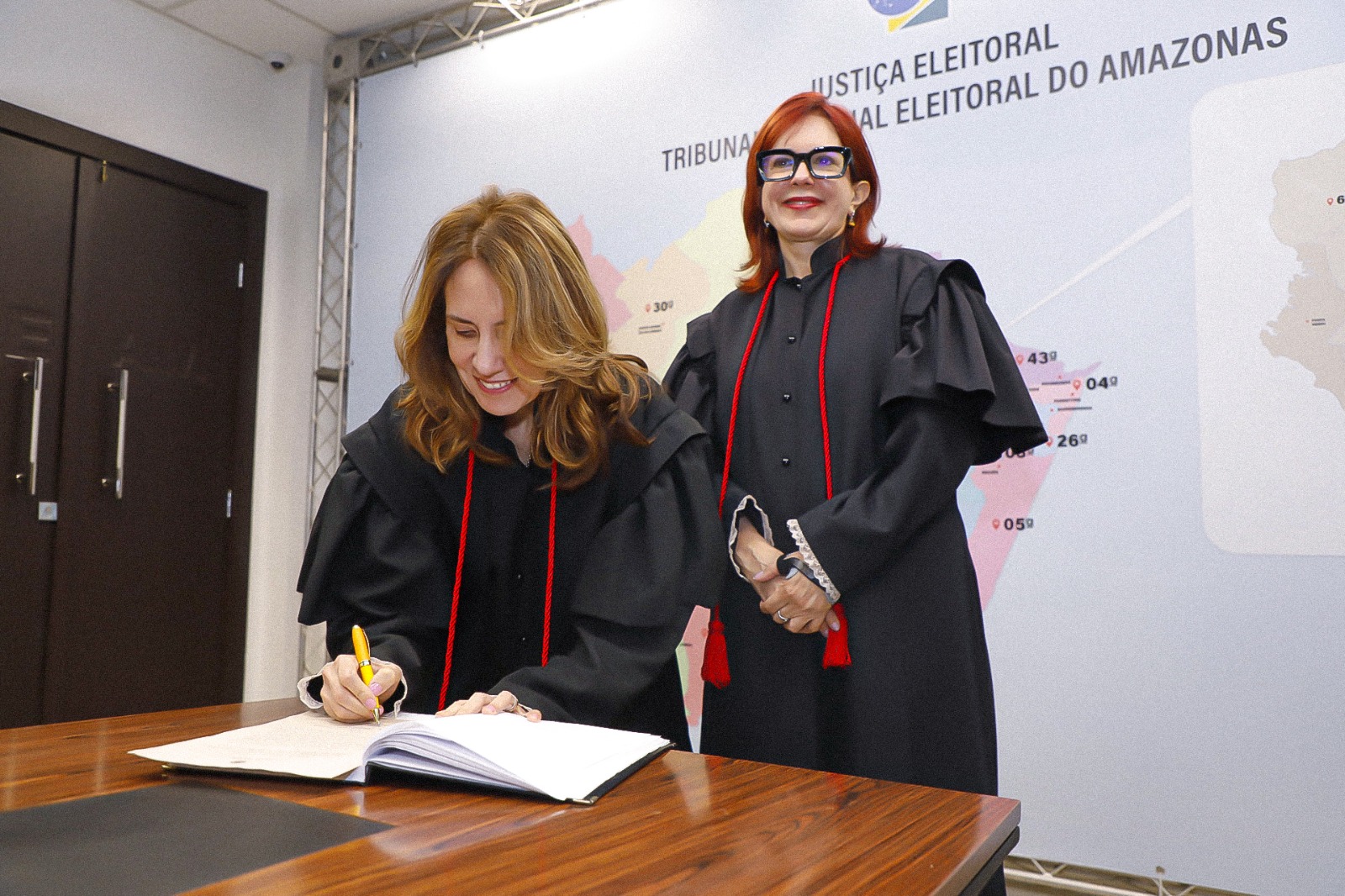Desembargadora Ida Maria assume no TRE-AM