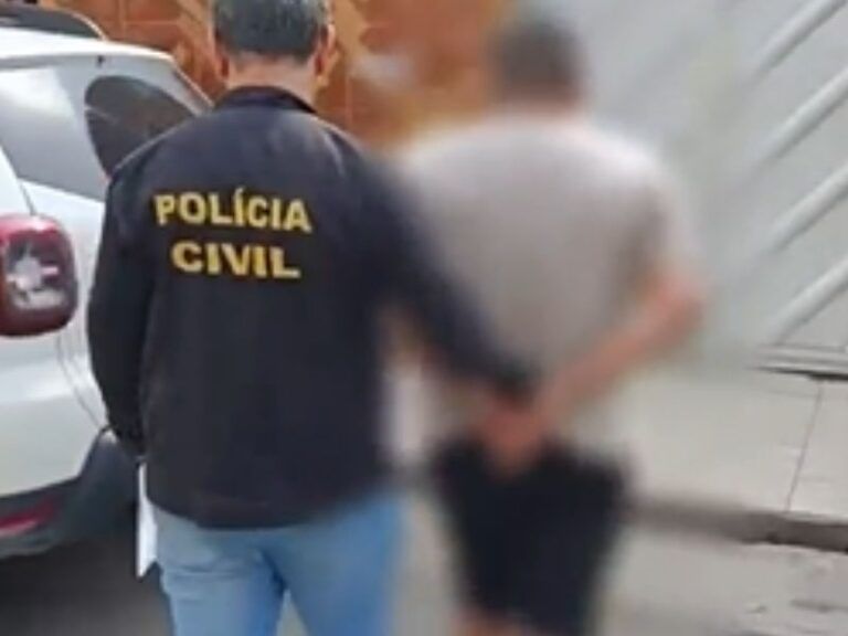 Pai é preso após espancar filho de 13 anos que queria morar com a mãe, em Manaus