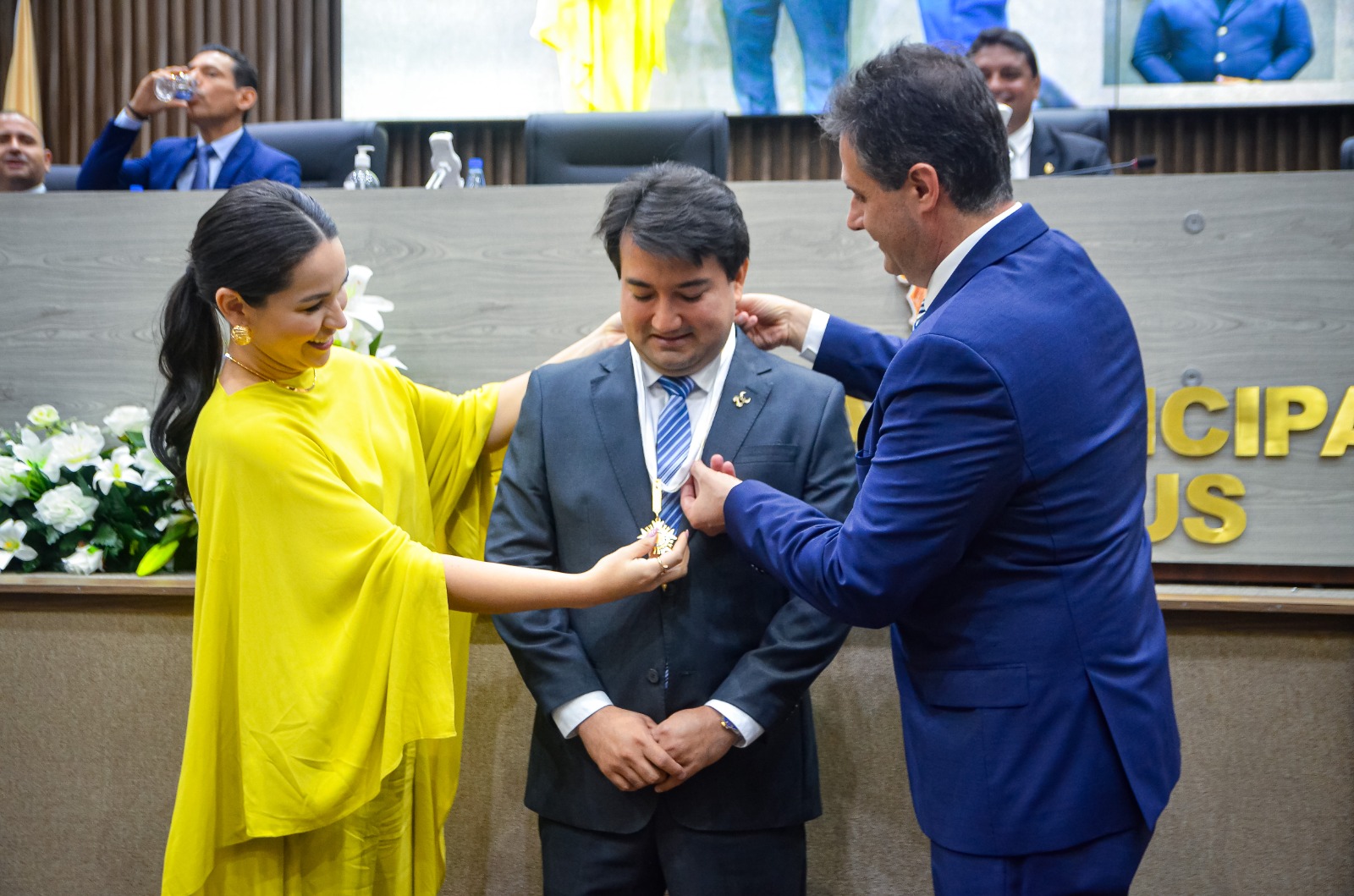 CMM entrega Medalha de Ouro ‘Cidade de Manaus’ ao presidente do boi Caprichoso