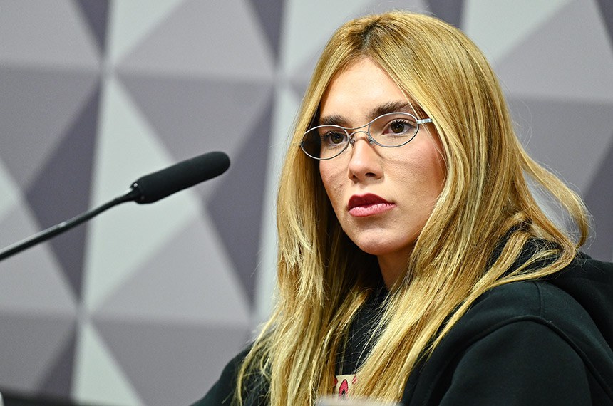 Influenciadora Virgínia diz que não lucra com perdas de seguidores em jogos