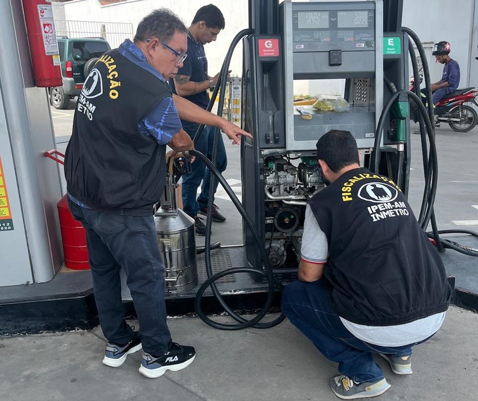 Ipem-AM interdita bicos de bomba de combustível em Manaus e Região Metropolitana
