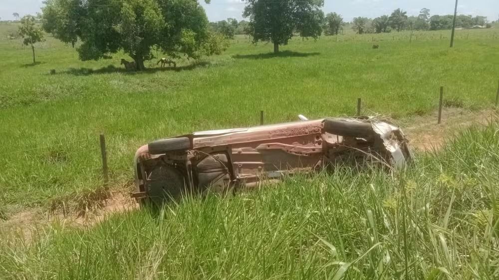 Acidente com carro que levava urnas eletrônicas deixa duas feridas em Lábrea