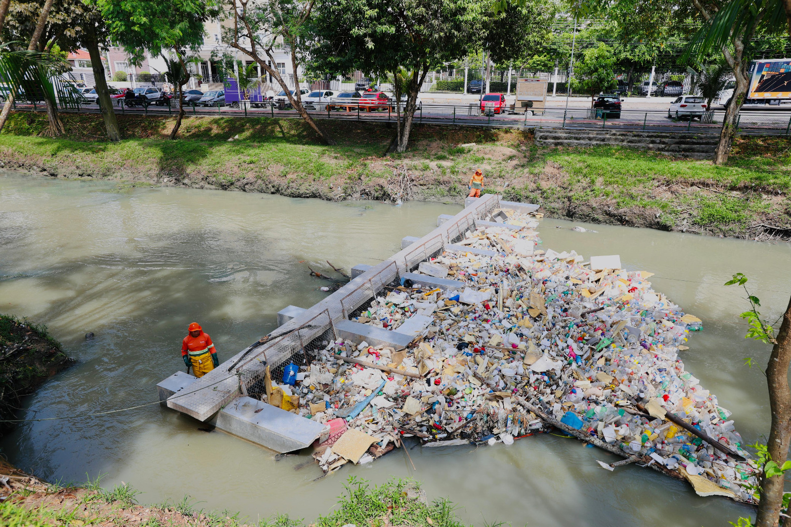 Projeto de ecobarreiras de Manaus será apresentado na COP-30, em Belém