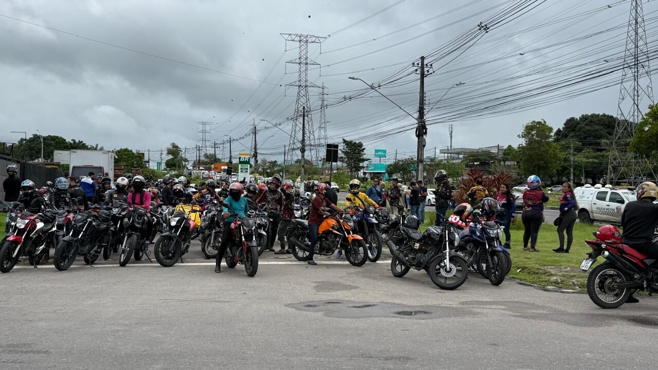 Vídeo: motoristas e entregadores protestam em Manaus contra "PL dos aplicativos"
