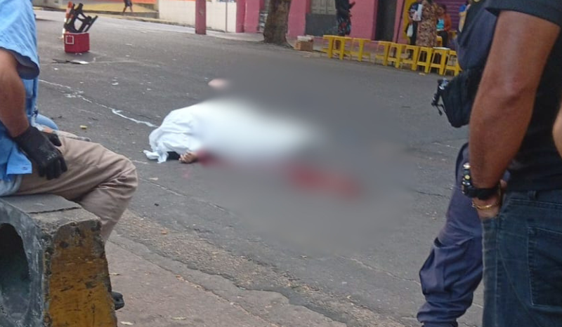 Vídeo: vendedor de salgados morre atropelado no Centro de Manaus