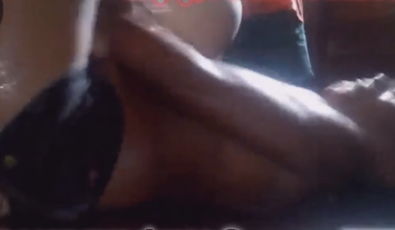 Pai é preso após ser filmado agredindo a filha de 8 anos com pedaço de madeira no AM