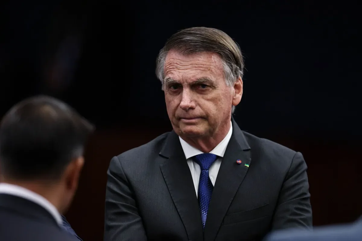 PM apreende no DF arma registrada em nome de Bolsonaro