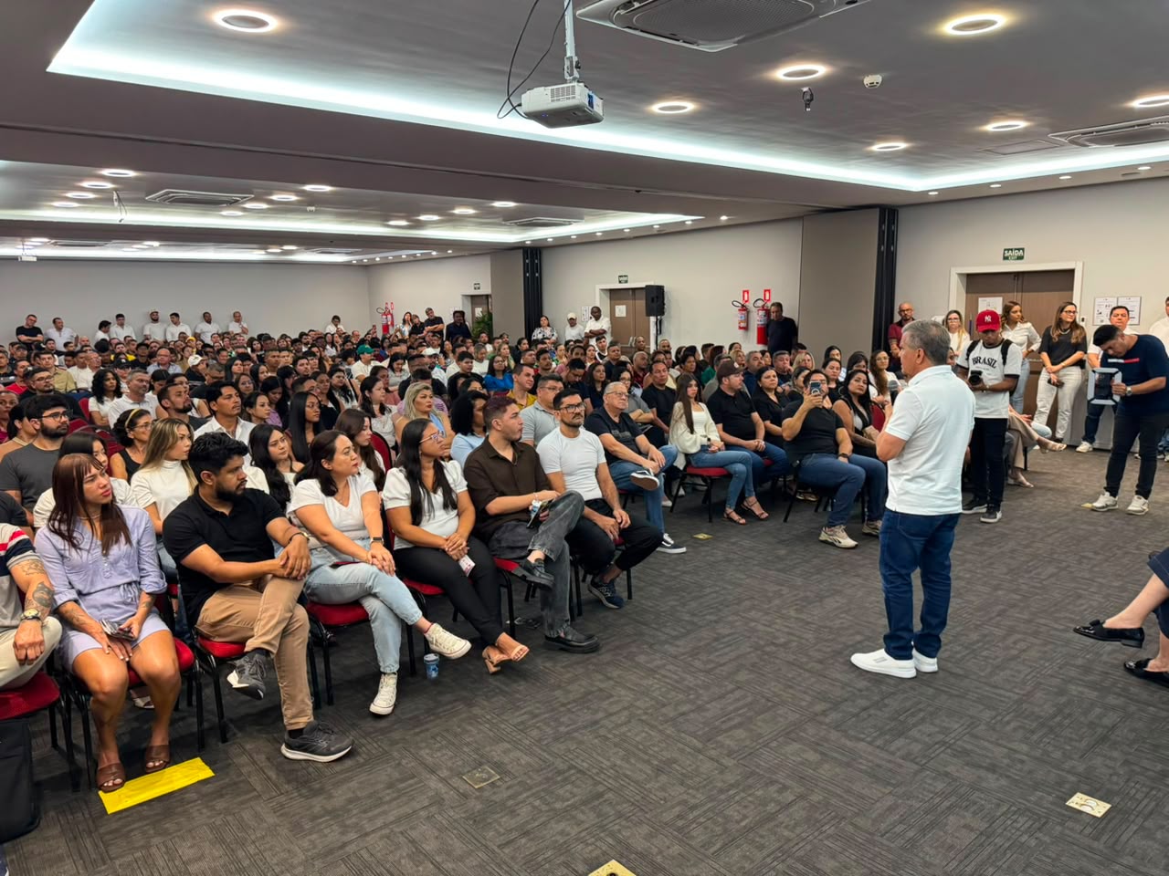 Bosco Saraiva defende qualificação e valorização dos trabalhadores da Zona Franca de Manaus