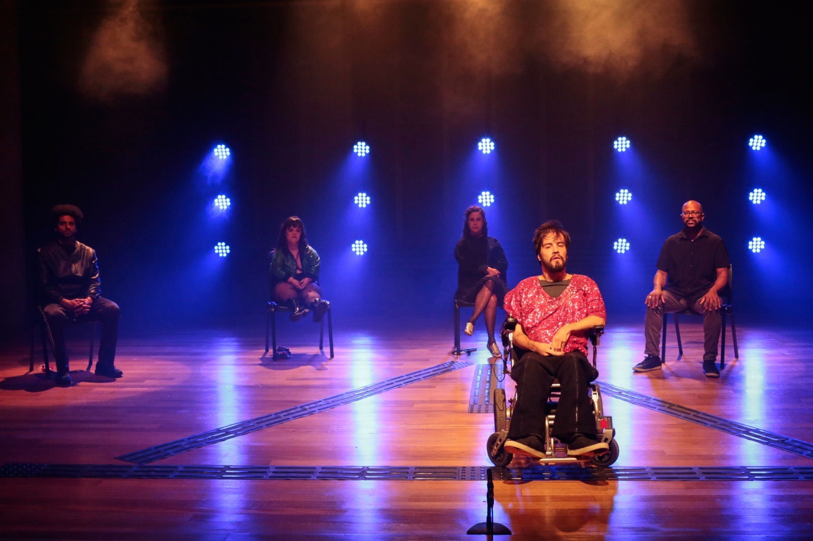 Teatro Amazonas recebe espetáculo ‘Meu Corpo Está Aqui’ nesta sexta-feira