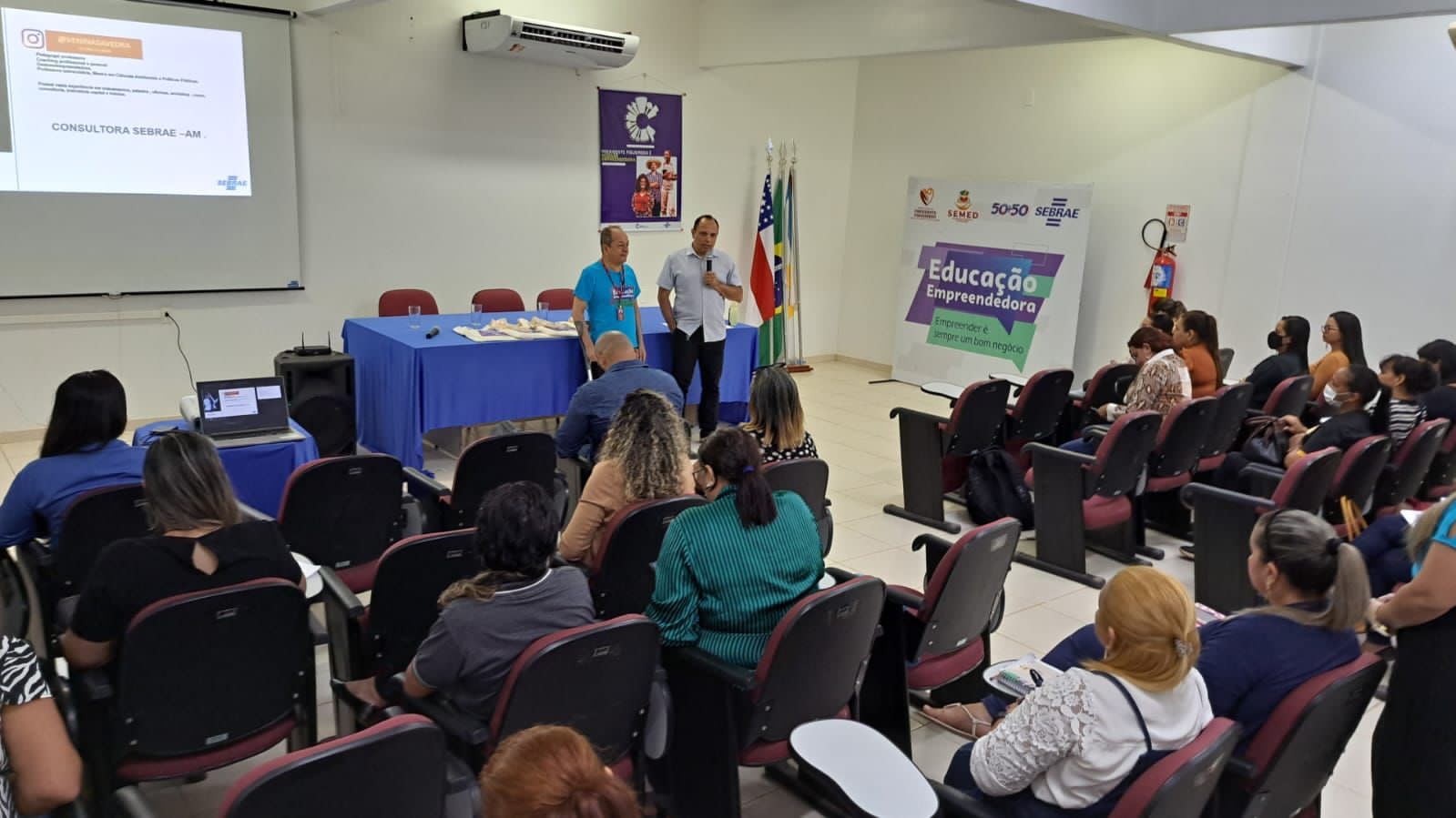 Em Presidente Figueiredo, Cidade Empreendedora capacita 70 profissionais da rede municipal de ensino