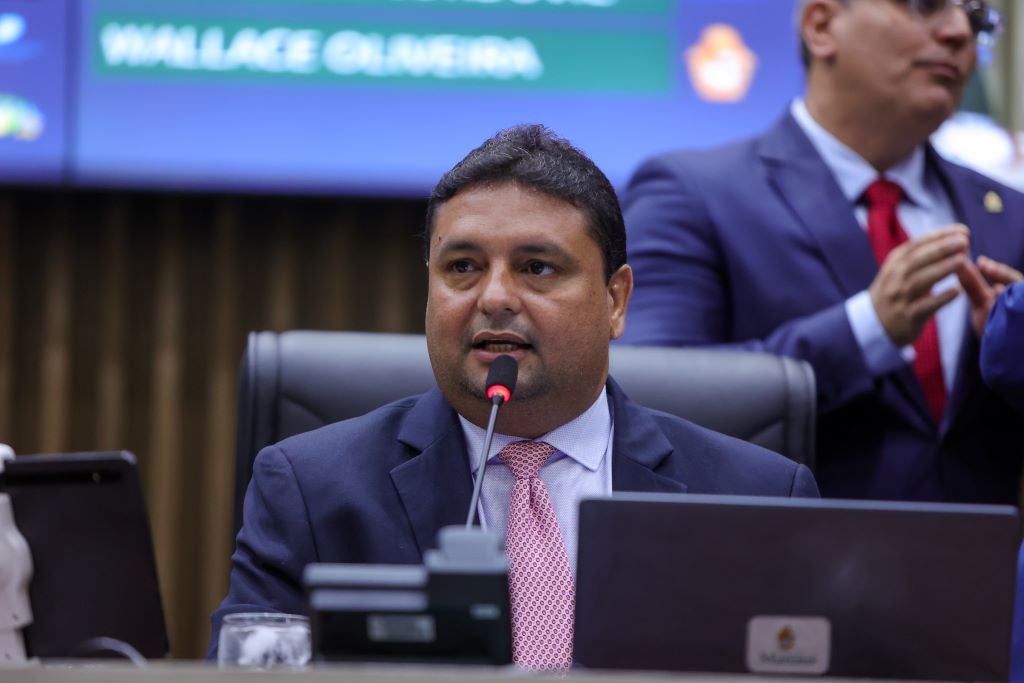 PL que cria campanha de doação de cabelos para pessoas com câncer avança na CMM