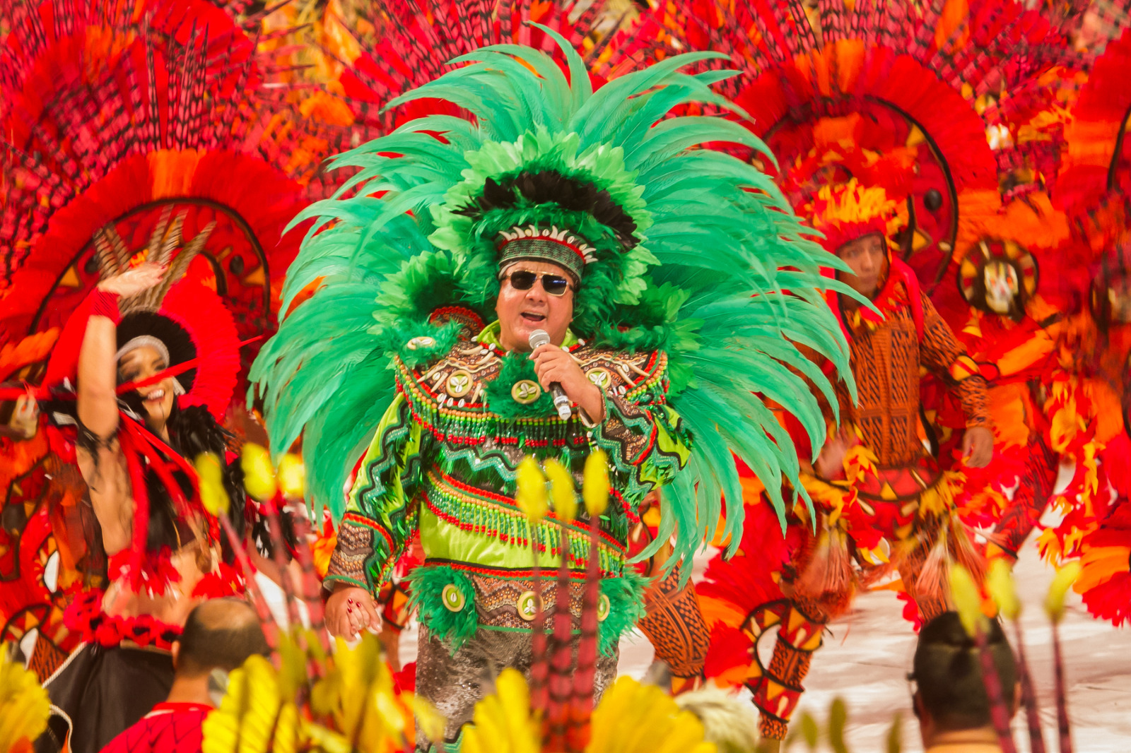 MAG faz homenagem aos 35 anos de David Assayag no último Curral do Garantido