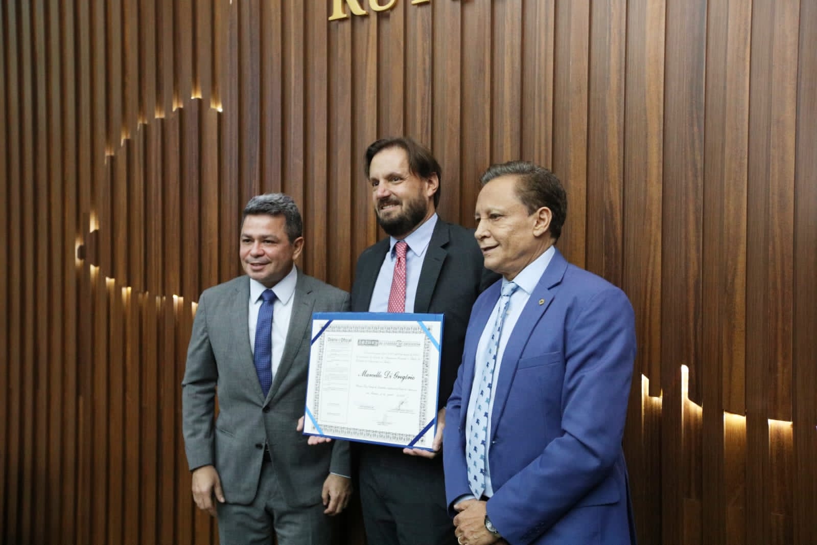 Diretor do Super Terminais recebe título de Cidadão do Amazonas