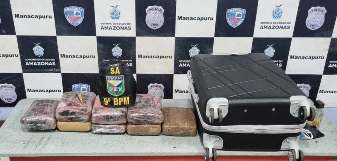 Dezoito tabletes de drogas e armas de fogo são apreendidos no interior do AM