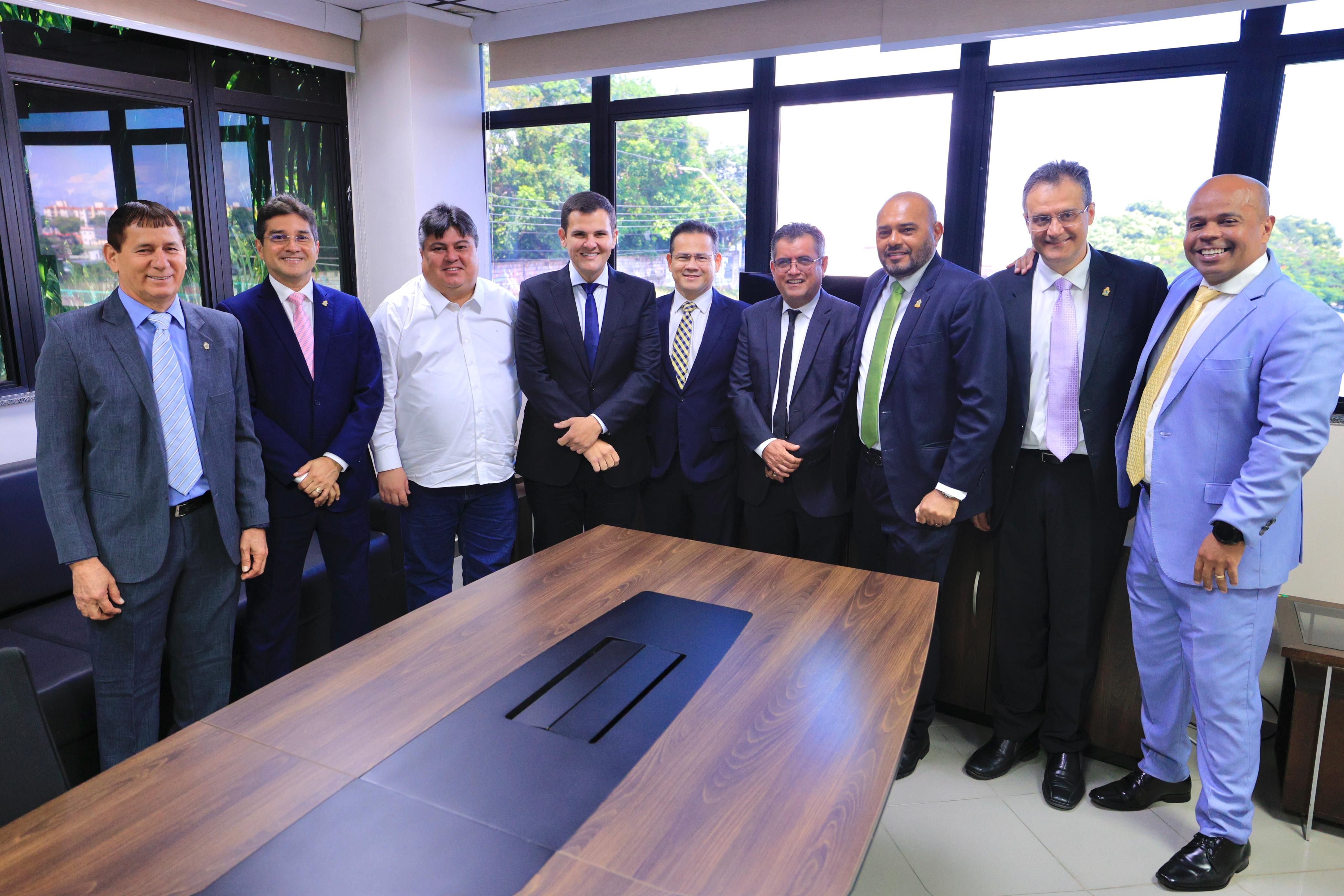 Vice-prefeito vai à CMM prestar contas dos mutirões nos bairros de Manaus