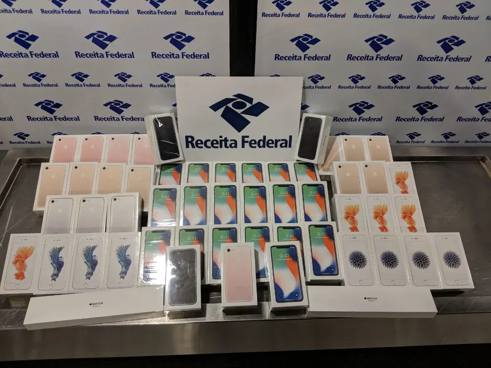 Receita Federal faz leilão de mercadorias que incluem iPhone por R$ 1 mil