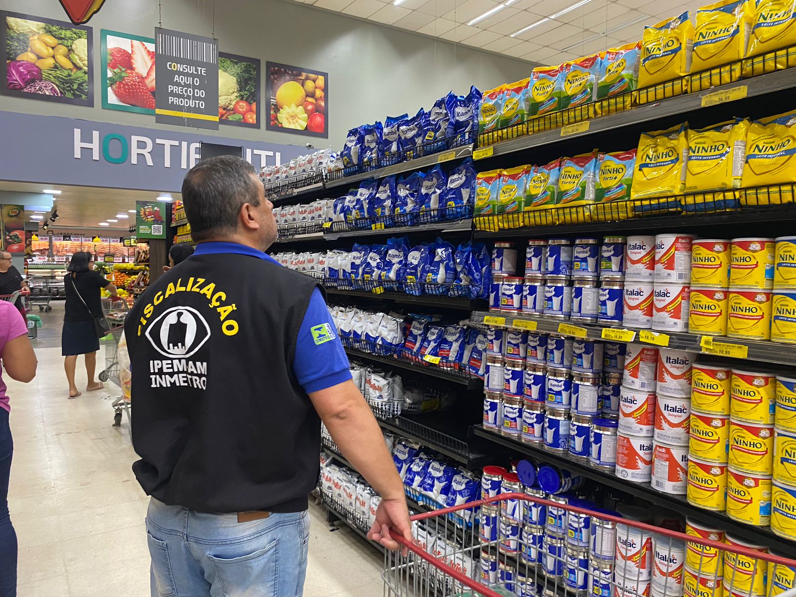 Ipem-AM reprova 23 marcas de farinha, arroz e feijão comercializadas em Manaus