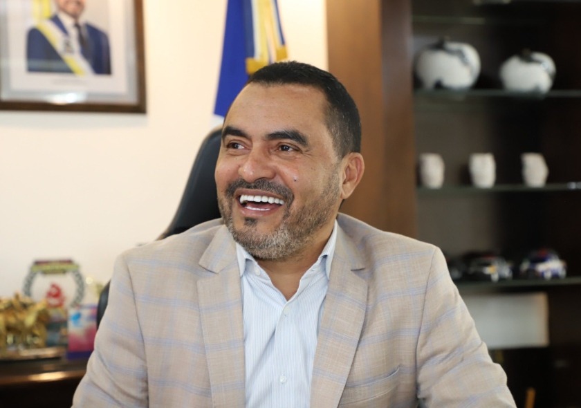 Governador de Tocantins é afastado do cargo em operação da Polícia Federal