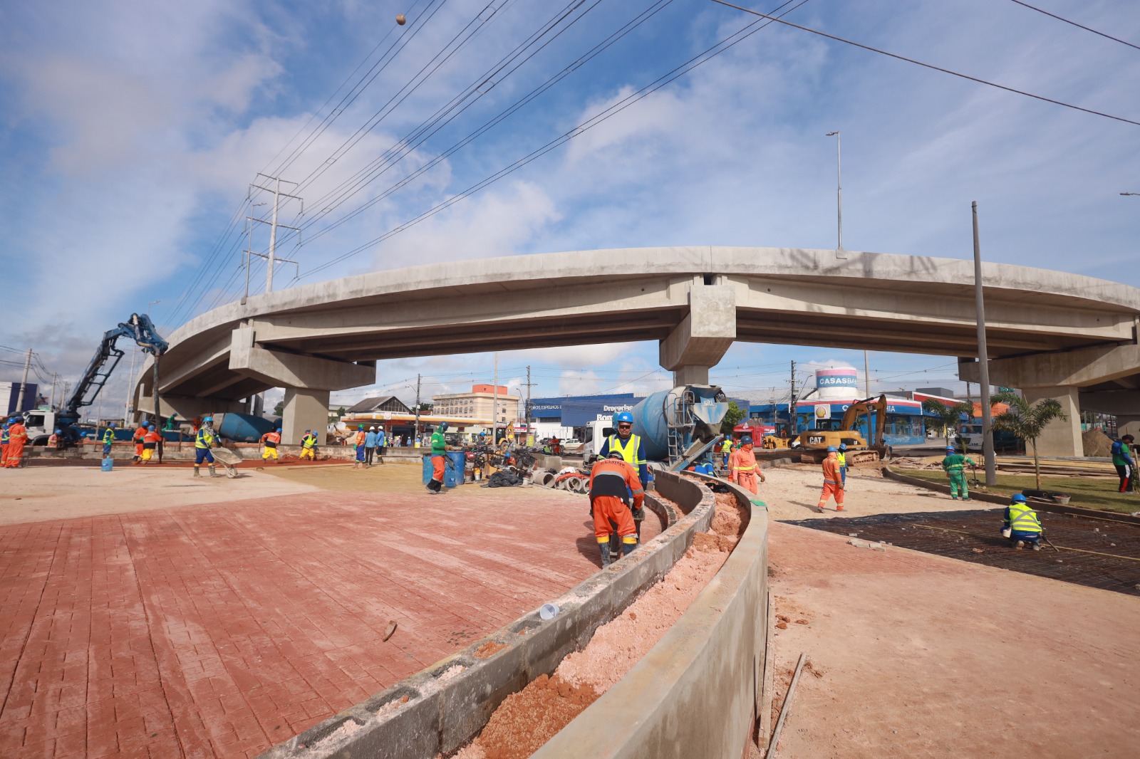 Complexo viário Rei Pelé recebe  serviços de urbanização antes da entrega da obra