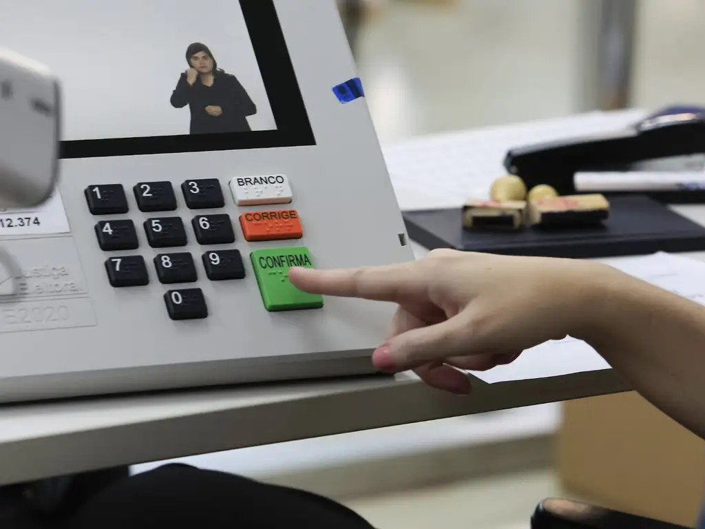Eleições 2026: abstenção no Amazonas fica em 20,16% no primeiro turno