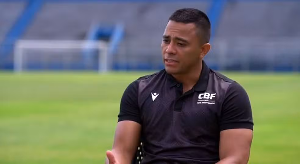 Árbitro é preso suspeito de agredir ex-namorada jogadora do Manaus FC