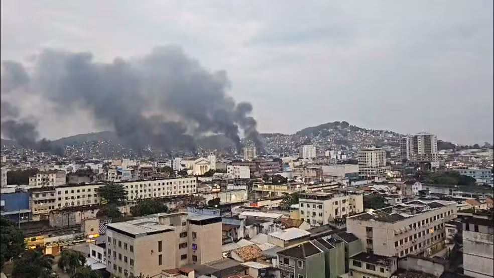 Operação prende 23 pessoas nos Complexos da Penha e do Alemão, no Rio