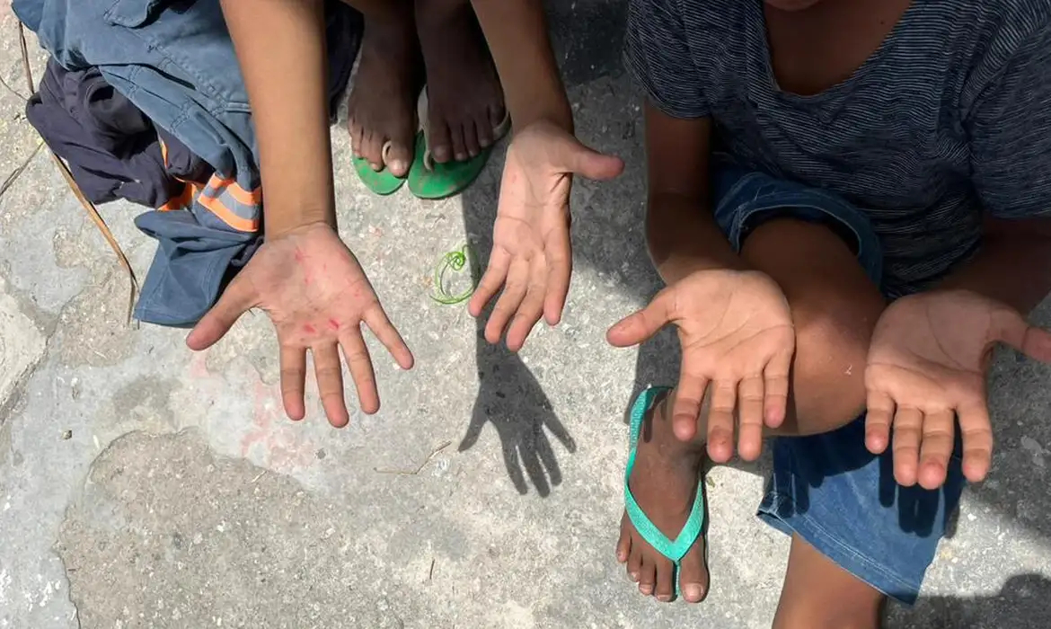 Trabalho infantil no país cai 21,4% em oito anos, mostra IBGE