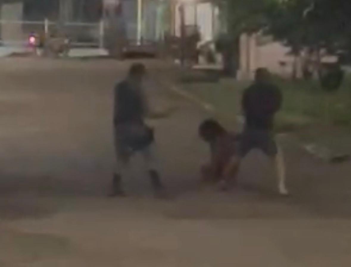 Vídeo: homem morre após atacar policiais militares no AM