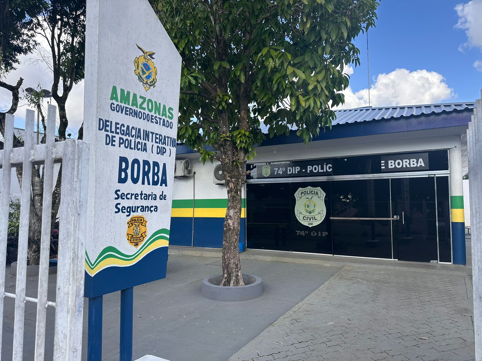 Menina de 2 anos morre após ser baleada pelo irmão no AM
