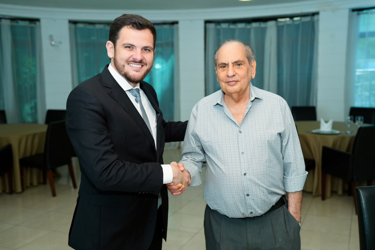 Prefeito de Manaus se reúne com presidente da CNC na Fecomércio Amazonas
