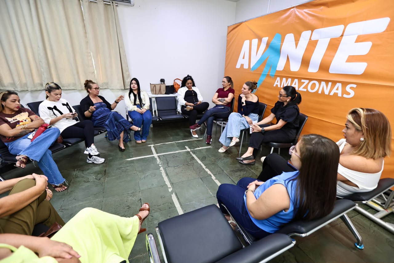 Shádia participa de reunião com candidatas do Agir e reforça união da base aliada