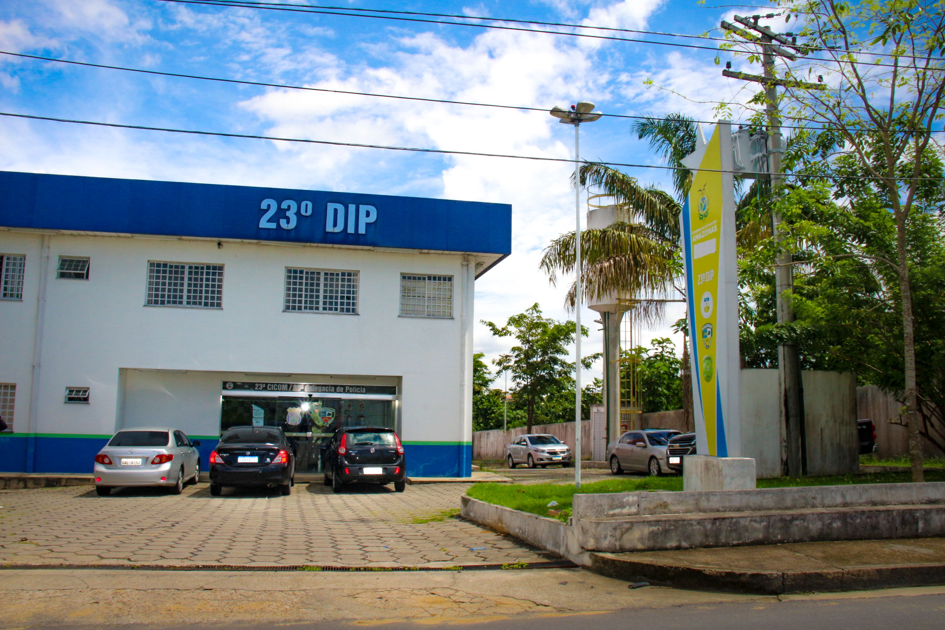 Motorista de app é indiciado por pichar equipamento de Segurança Pública no AM